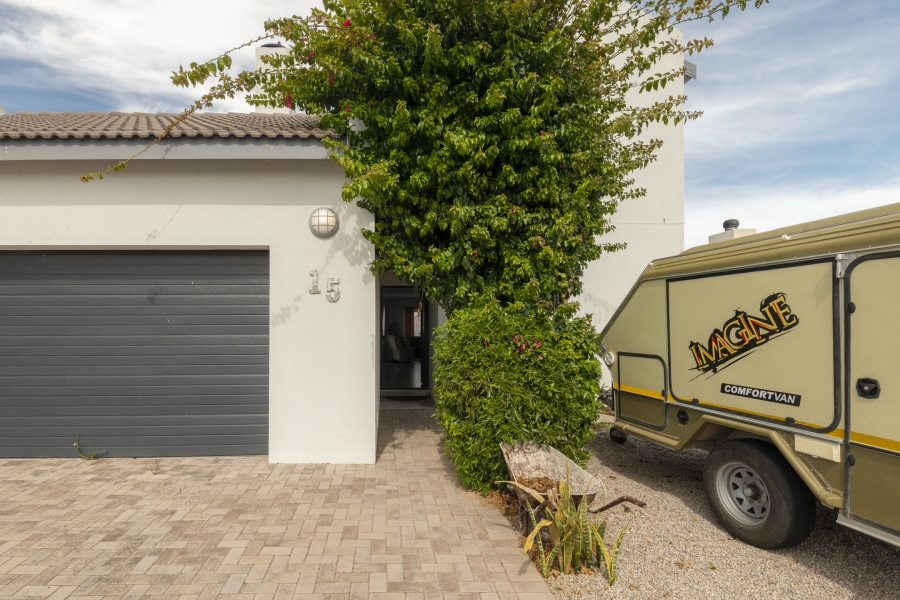 4 Bedroom Property for Sale in Country Club Western Cape